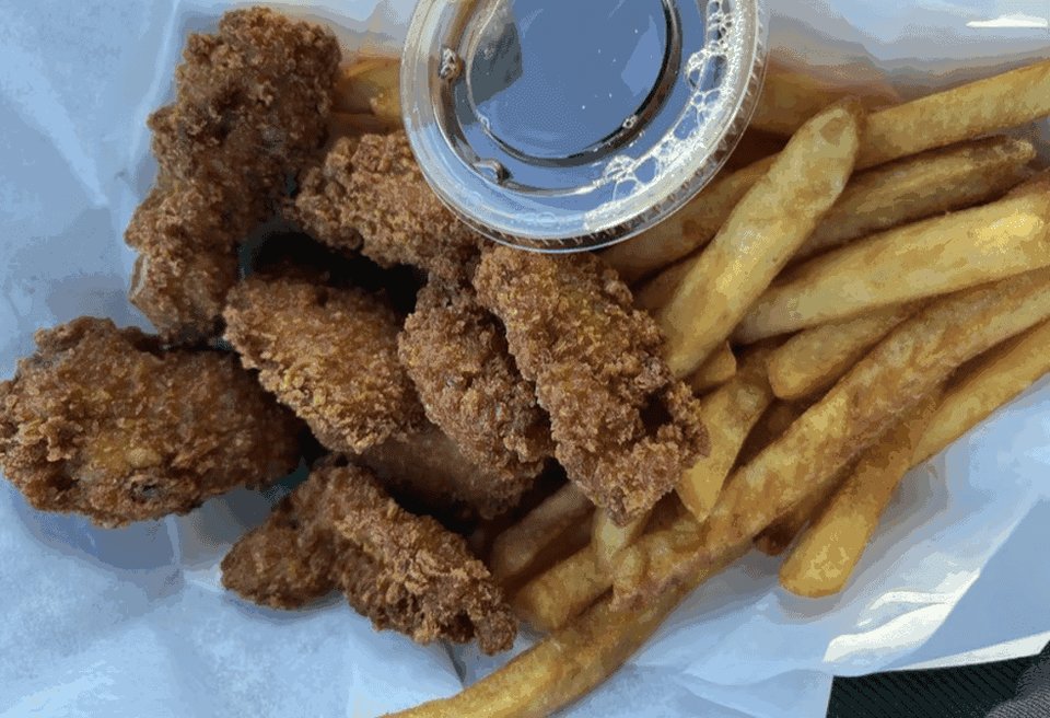 Lunch and dinner menu with seafood baskets.